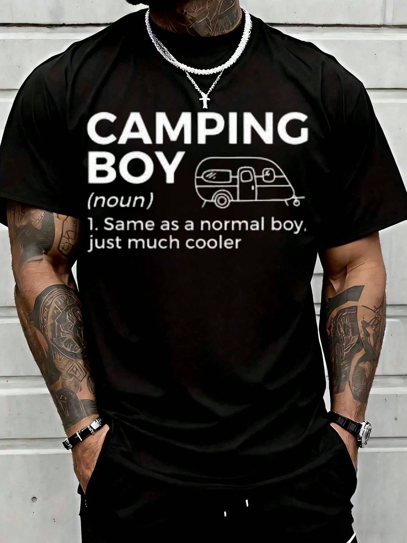 Outdoor Adventure Boys - เสื้อยืดลายกราฟิกแคมป์ปิ้งบอยสุดฮา เหมาะสำหรับคนรักการเดินทางและกิจกรรมกลางแจ้ง เป็นของขวัญสุดเก๋ เหมาะสำหรับใส่ลำลองหรือเล่นกีฬา